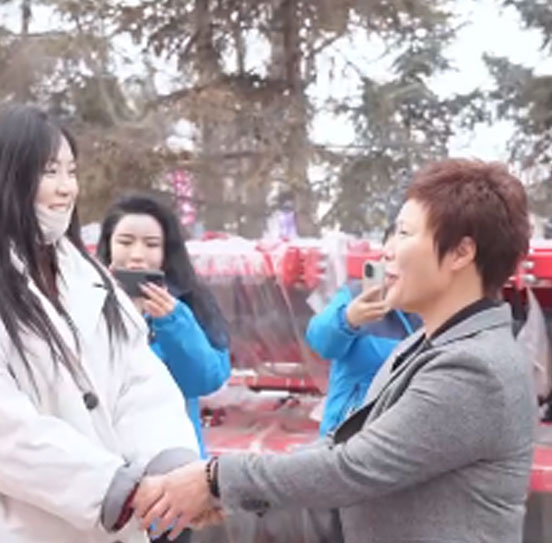 十三亿农资 刘四姐欢迎各网红达人